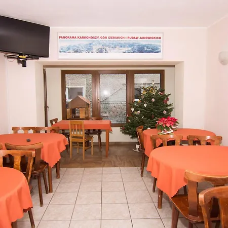 بيت ضيافة Nova - Centrum شكلارسكا بوريبا